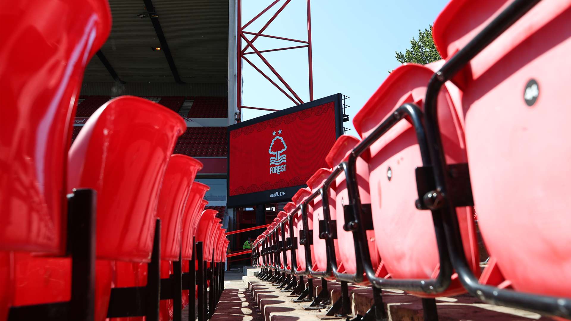 尔瓦如何应 尔瓦如何应